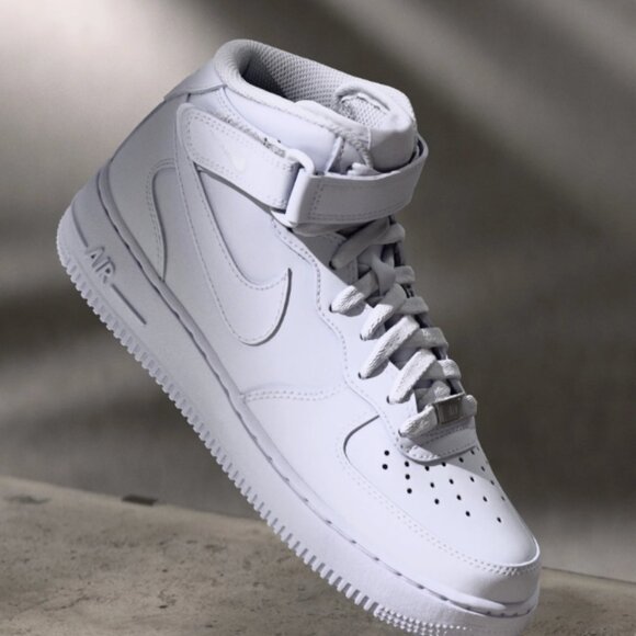 Nike Air Force 1 High Top White Size 10.5 - Picture 1 of 9